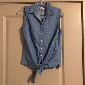 Adorable tie-front blouse!